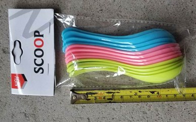 *ช้อนตักซุปพลาสติก 1x12 SCOOP 