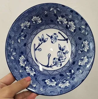 จาน ลายคราม ปากบาน 8นิ้ว (1*50)    (ขายยกลัง 833 บาท )