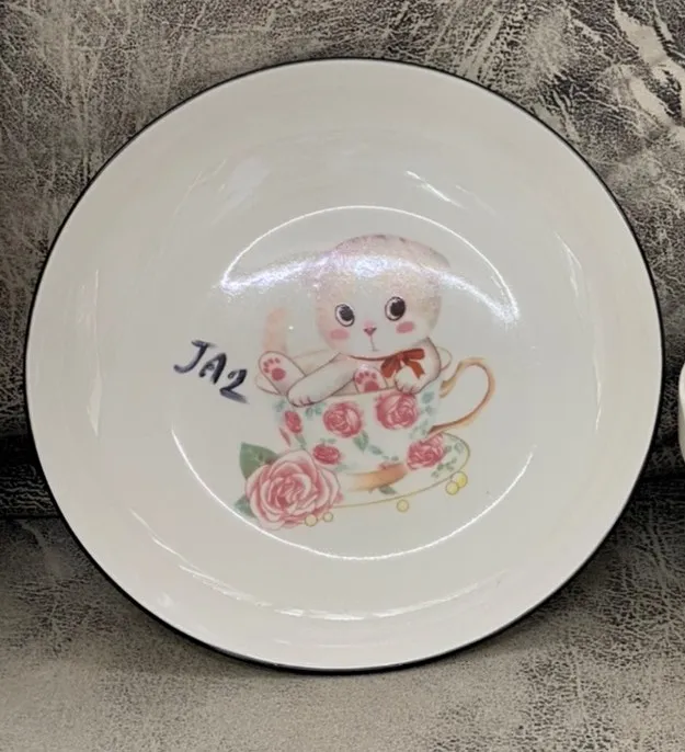 จานกระเบื้อง 8 นิ้ว ลายแมว ดอกกุหลาบ (1*60)   (ขายยกลัง 1125 บาท)