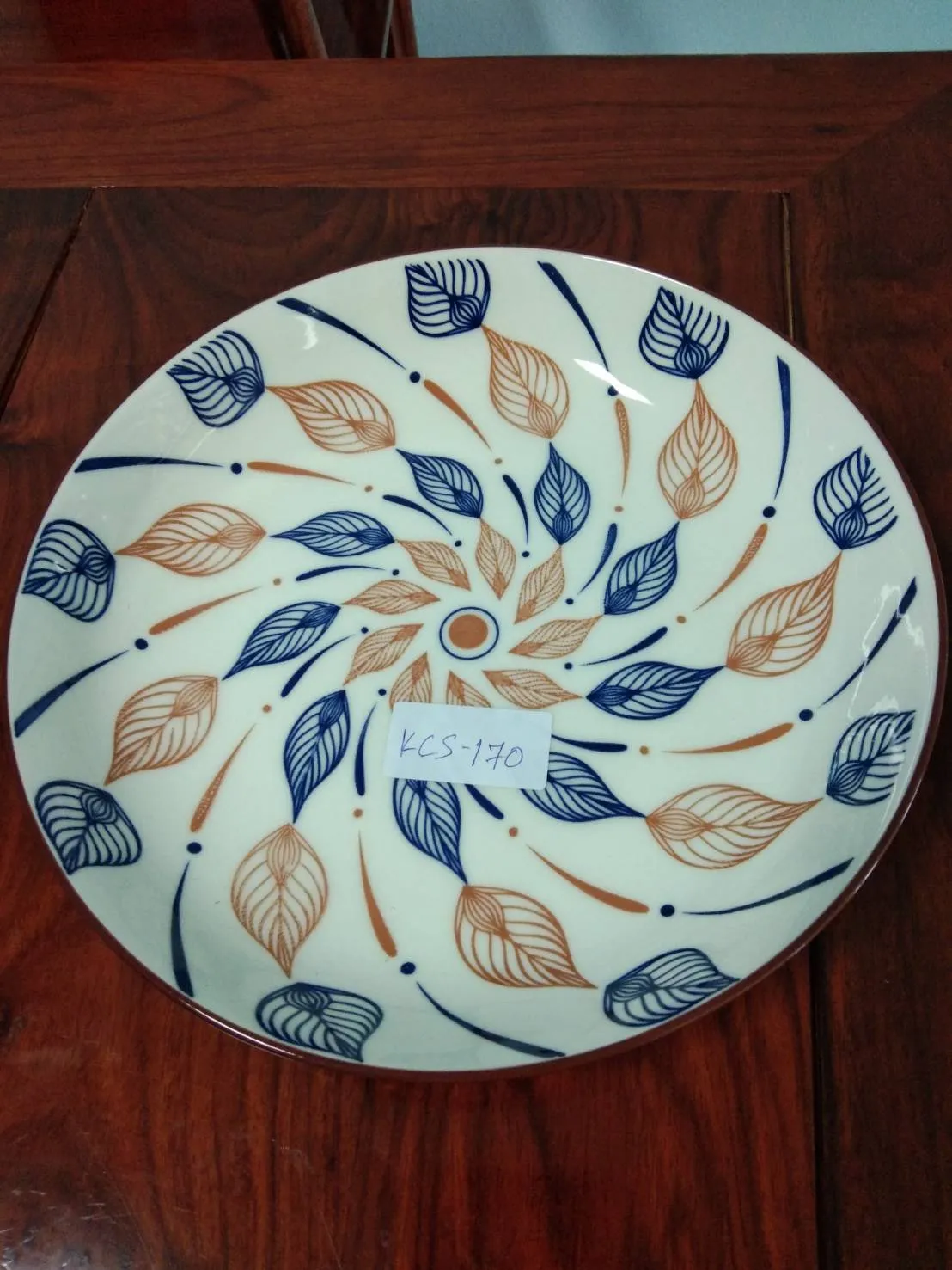 จานบัว กระเบื้อง ลายใบไม้  (1*60)  **ขายยกลัง 1000 บาท**