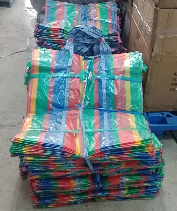 ถุงทะเลเบอร์1 ถุงสายรุ้ง รหัส090   61x77x25cm  1*12 **62 บาท/ชิ้น ขั้นต่ำ 3 ชิ้น 