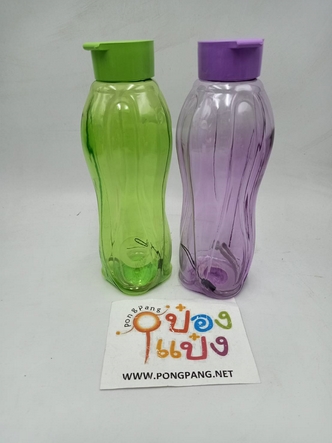 ขวดน้ำกลมเว้าข้าง700ml ฝากลมมีหูแขวน ขวดสูง20cm คละสี 