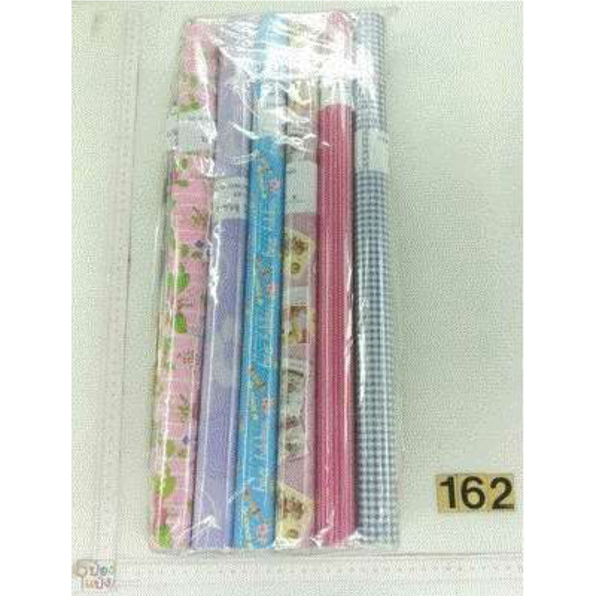 กระดาษห่อของขวัญอาร์มัน 1x5 ม้วน 1*12 KRR015  KR300