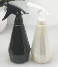 *ขวดฟ๊อกกี้ ทรงพีระมิด 500 ml. สีขาวดำ แพ็ค 1 ชิ้น 