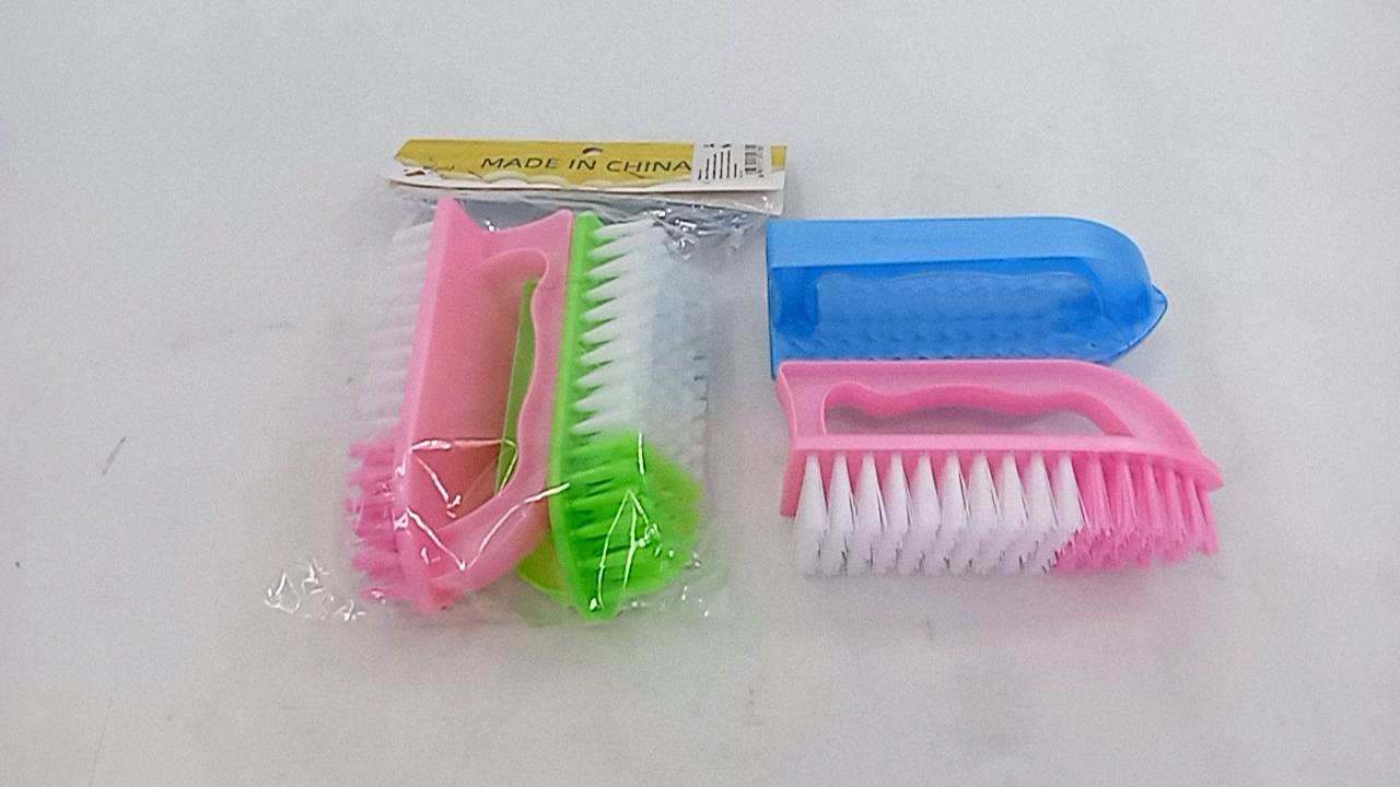 แปรงซักผ้าเตารีด ด้ามหยัก 1x2  1*144  T17604