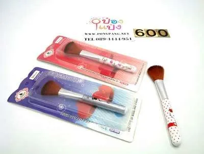 พู่กันแต่งหน้า ปัดแก้ม ด้ามมีลาย คละสี คละลาย  P7154