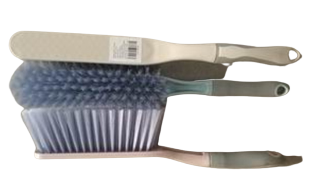 แปรงขนม้า มือจับด้ามยาวสั้น ด้ามสีมีรูแขวน P7552  T2595