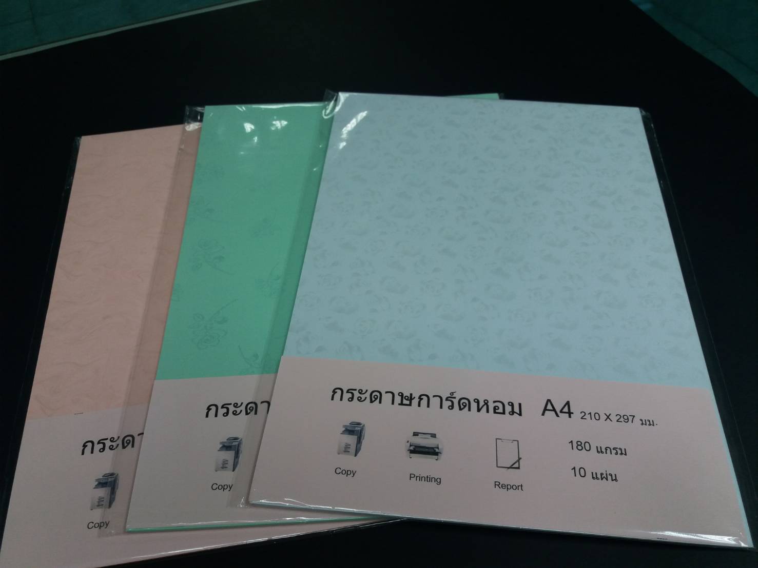 กระดาษการ์ดหอม มุก พิมพ์ลาย A4 180 แกรม 10 แผ่น (1*12)